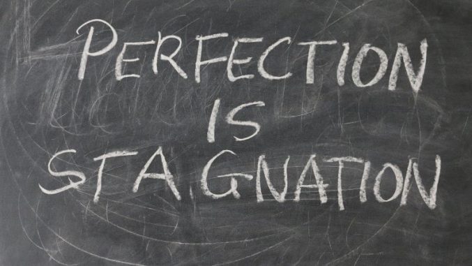 Niemand ist perfekt. Deswegen haben Bleistifte Radiergummis.